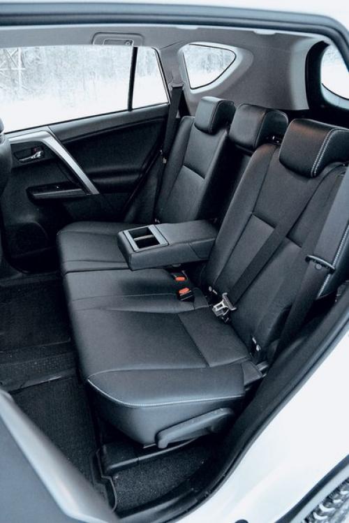 Автоновости - обзоры.   Toyota Rav4. 06