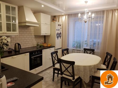 Долго решалась, но все таки не вытерпела и решила вам показать дизайн нашей квартиры. 04