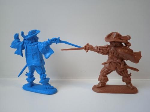 Ночь.  Спокойствие и тишина царят в спящей квартире. 03