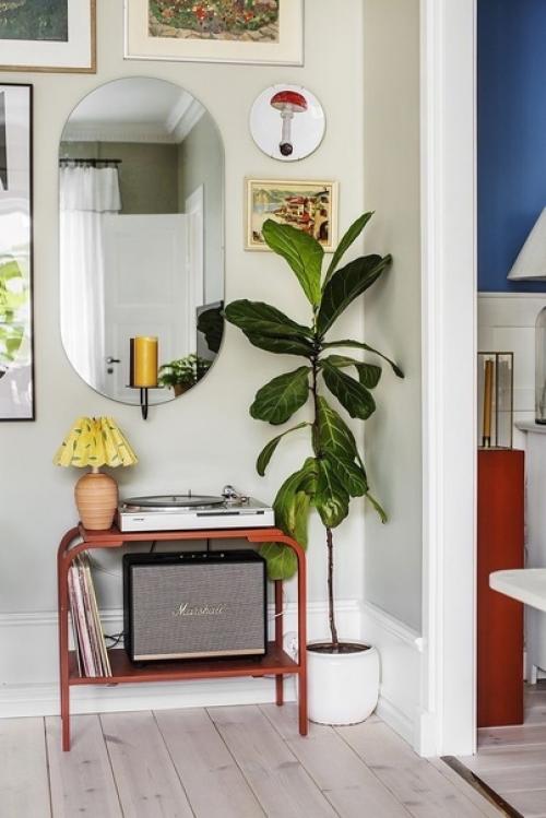 Создание специальных пространств в доме, которые используются для удовольствия, а не для работы, все больше становится тенденцией интерьера. 06