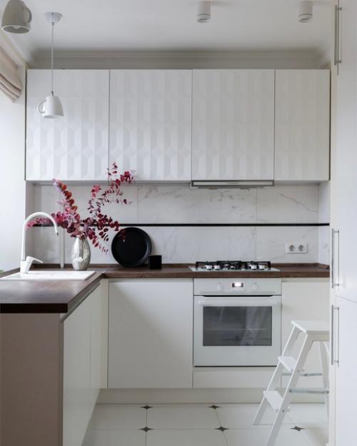 Автор проекта Екатерина паршинцева из студии Rodenhome описывает свою заказчицу так: она амбициозная и романтичная одновременно. 04