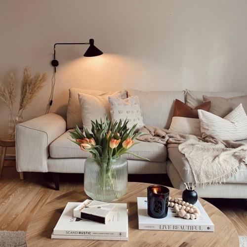 Создайте уютный интерьер, используя свечи. 02