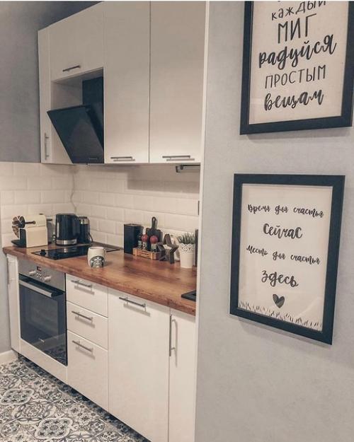 Очаровательная крошечная кухня, 4, 8 кв. 01