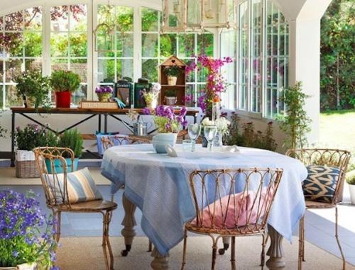 Дом в стиле Прованс с уникальной верандой. 01