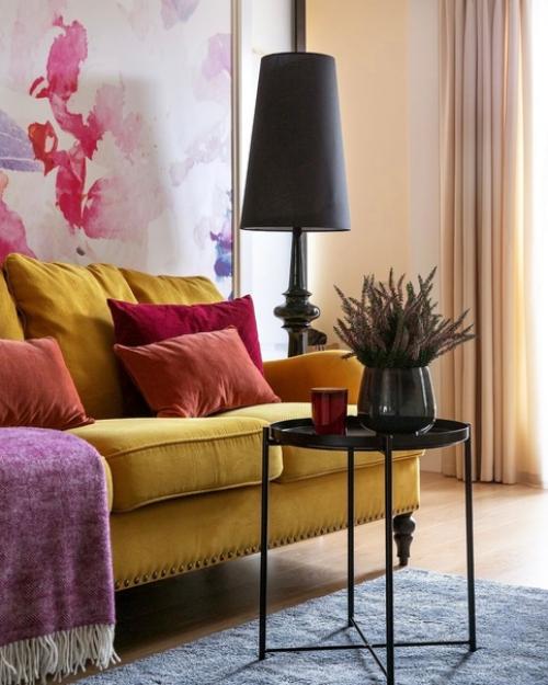 Автор проекта Екатерина паршинцева из студии Rodenhome описывает свою заказчицу так: она амбициозная и романтичная одновременно. 01