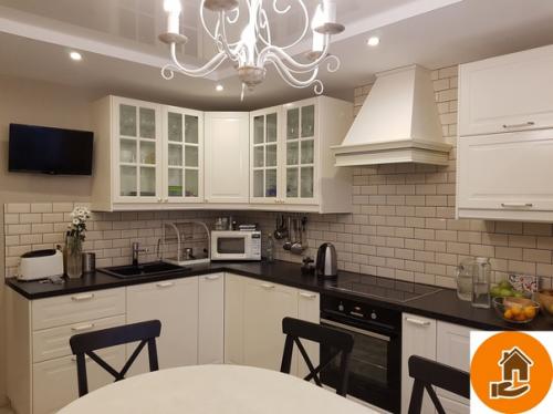 Долго решалась, но все таки не вытерпела и решила вам показать дизайн нашей квартиры. 05