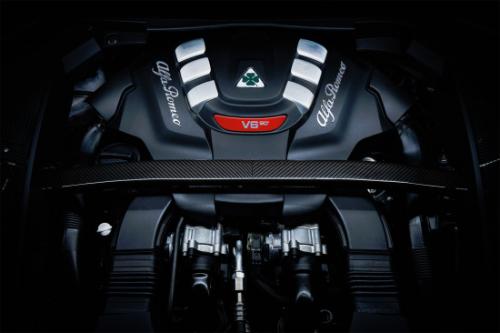 Кроссовер Alfa Romeo Stelvio. 01