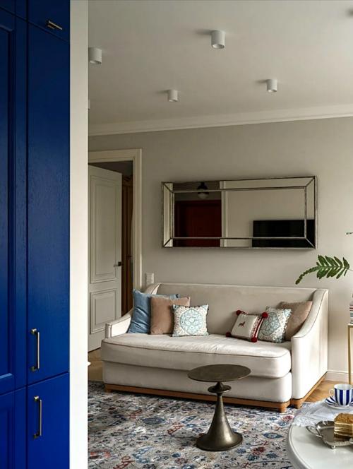 С яркой кухней. 01