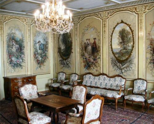 Интерьеры швейцарского замка грюйер. 03