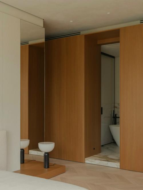 Делимся приватной частью реализованного интерьера квартиры к 18 в Минске - пространством тишины, баланса и продуманного комфорта.