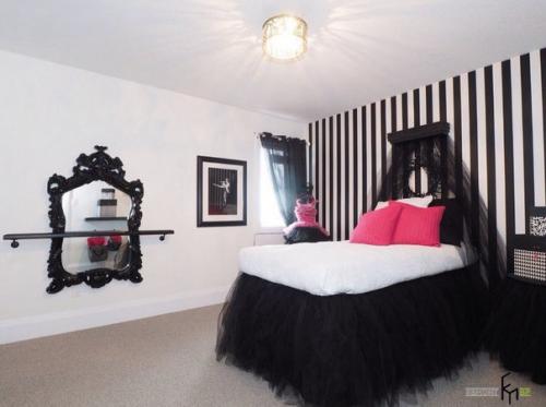 Черно-белая детская с яркими акцентами. 08