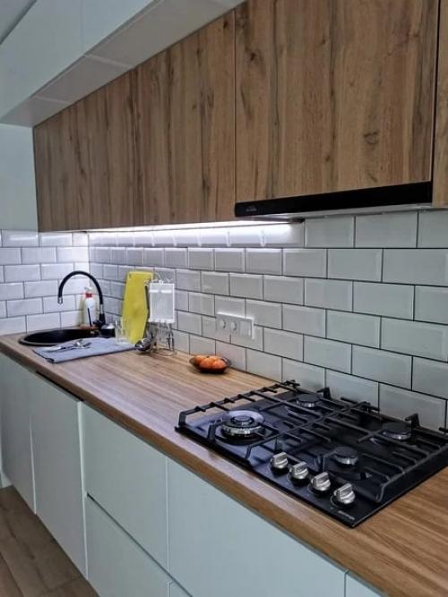 С рождением второго ребенка купили трехкомнатную квартиру. 07