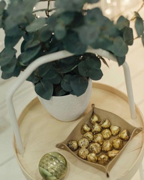 Стоит добавить какую-нибудь мелочь, и в доме становится в разы уютнее. 03