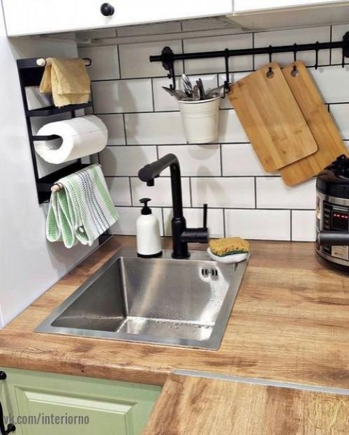 На этой малюсенькой кухне чуть больше 5 кв. 05