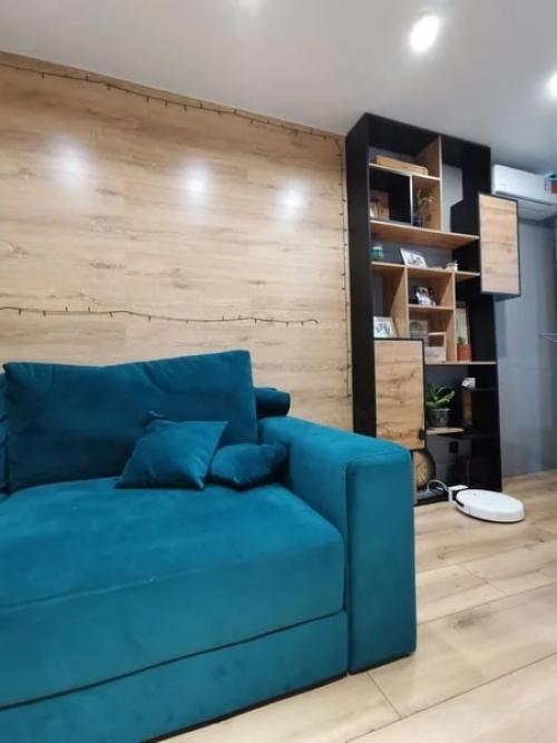 С рождением второго ребенка купили трехкомнатную квартиру. 04