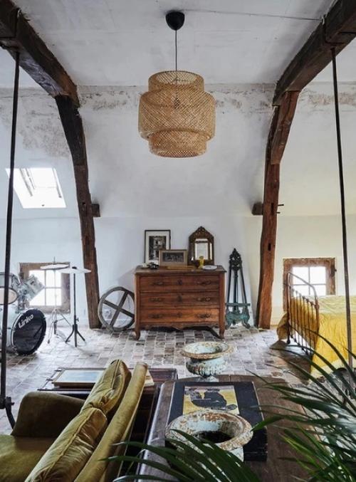 Дом ценителя антиквариата в средневековом французском городке. 06