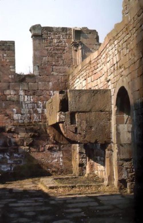 Жизнь в замке. 01