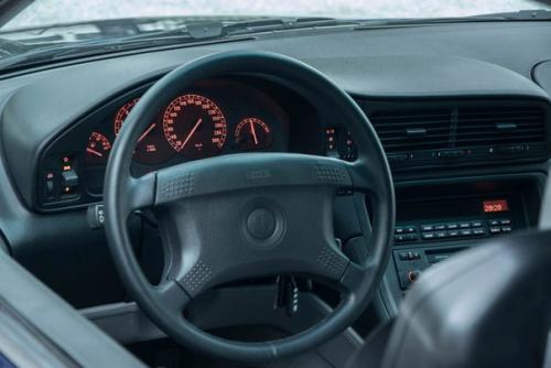 Настало время вспомнить еще один легендарный автомобиль BMW. 05