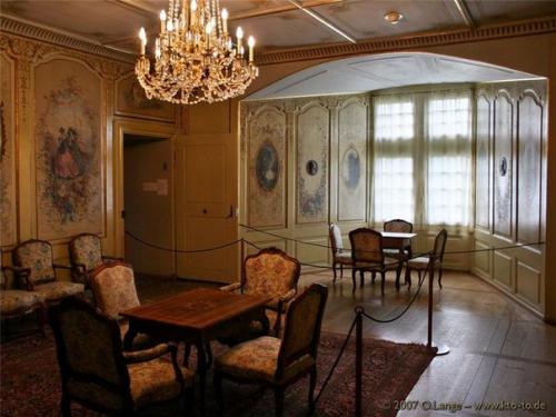 Интерьеры швейцарского замка грюйер. 07