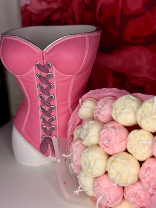 Иногда одна вещь может полностью изменить настроение интерьера. 01