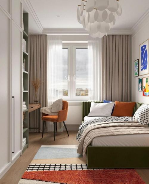 Яркая и в то же время не раздражающая. 02