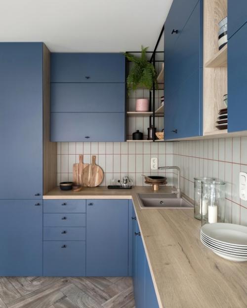 Синий - один из самых модных цветов последних сезонов. 05