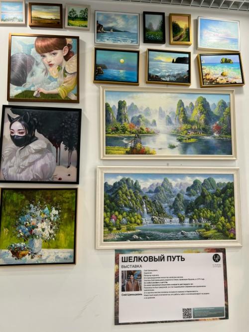 Картины в интерьере - это не только элемент декора, но и мощный инструмент влияния на эмоциональное состояние и энергетику пространства. 01