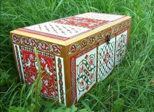 Сундучок не большой, не маленький, в самый раз! 01