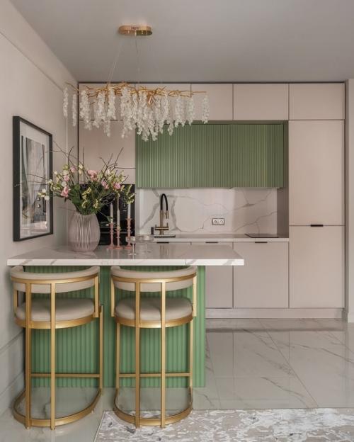 Дизайн интерьера вдохновлён парком Сокольники, который находится в непосредственной близости от дома. 08