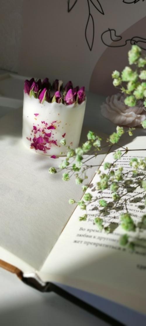 Давненько у меня мелькают эти свечи на фото, но должного внимания я им до сих пор не оказала. 01