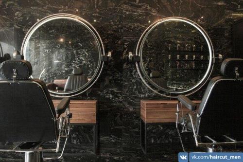 Мужские парикмахерские или барбершопы - это западная тенденция. 03
