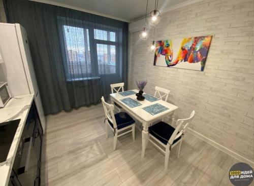 Просторная квартира. В современном стиле. 01