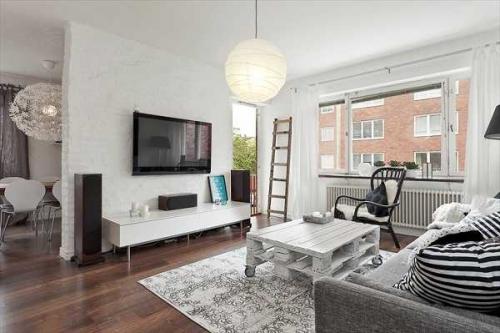 Небольшая квартира в обычном многоэтажном доме в спальном районе в мальме. 02