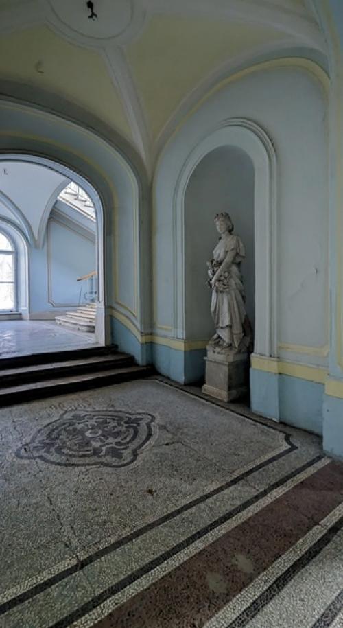 Дремлет за горой. 07