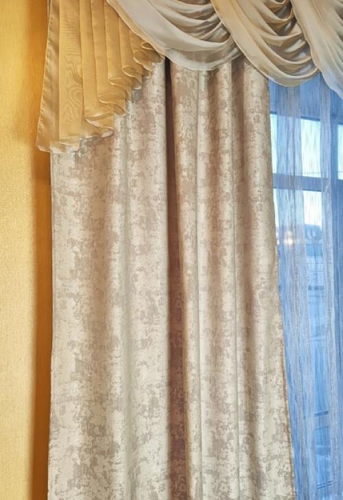 Шторы мрамор.  Комплект из двух готовых штор на шторной ленте всего за 1100 руб. 01