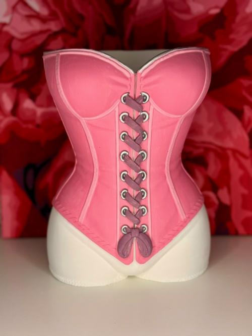 Иногда одна вещь может полностью изменить настроение интерьера. 02