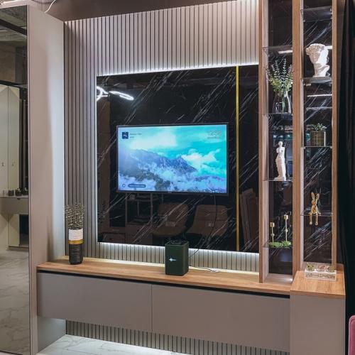 Дизайнерские кухни и корпусная мебель по индивидуальным размерами в интерьерно - выставочном центре М Бельбург. 07