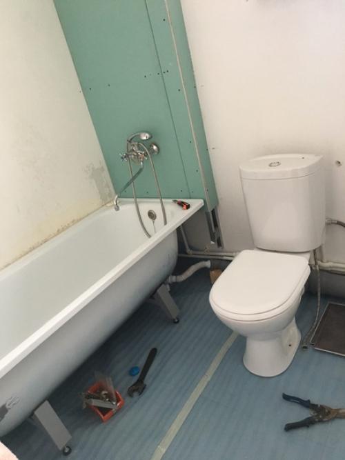 Ремонт в ванной комнате за 3. 5 недели, не превышая бюджет 60 т. р с использованием плитки ПВХ. 03