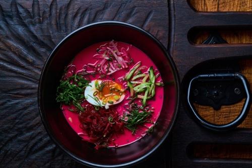 Ресторан Горыныч 18+.  Горыныч - сказочный ресторан с кухней на открытом огне в сердце старой Москвы. 01