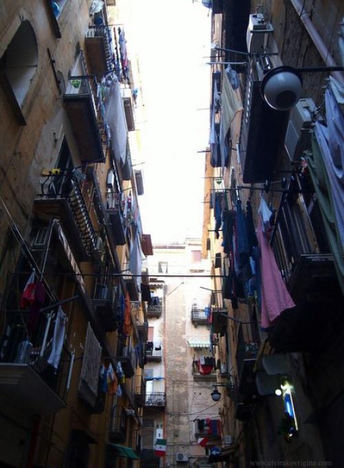 Неаполь с чёрного хода. 01