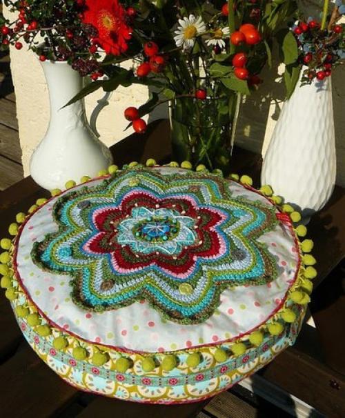 Вязаные торты - подушки. 01