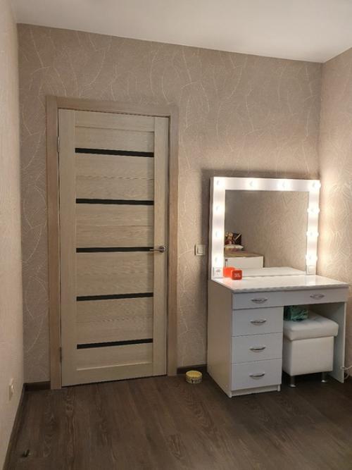 Комната в двушке.  Подскажите, какие шторы лучше сделать? 02