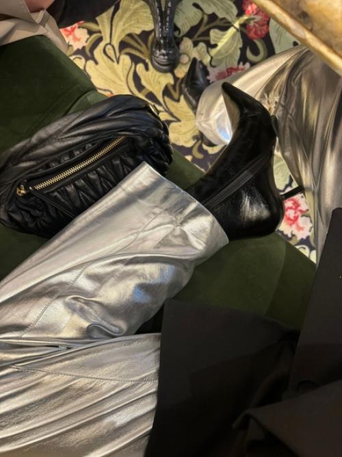 Я почти маниакальный эстет и визуал, которому для счастья физически необходимо создавать вокруг себя красоту, где бы я ни была. 03