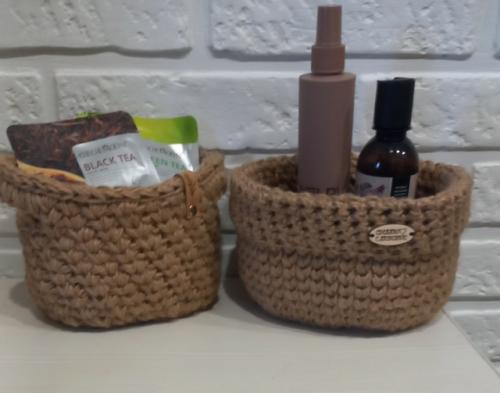 Корзины из джута помогут организовать хранение вещей, станут стильным дополнением вашего интерьера и сделают ваш дом ещё уютнее. 01