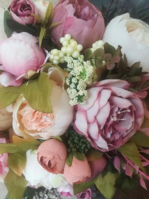 Благодаря своим размерам удачно впишется в интерьер квартиры, кухни, офиса и будет радовать долгие годы. 01