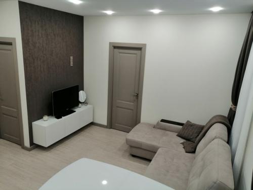 Выставляла ранее одно фото нашей кухни - гостиной, в комментариях просили ещё фото с других ракурсов. 07