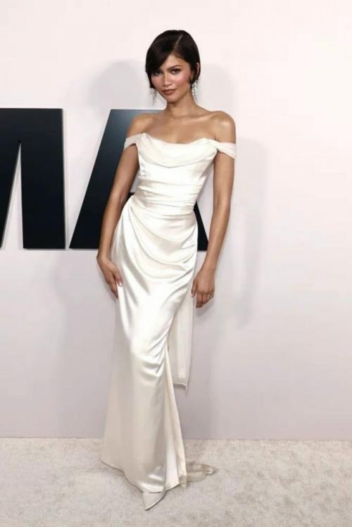 Зендея решила пойти по пути осознанного потребления - и это прекрасно.

