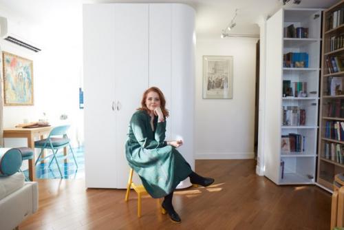 Интерьер квартиры 31 м (с балконом 34 м) в Москве для женщины ученого - богослова. 05