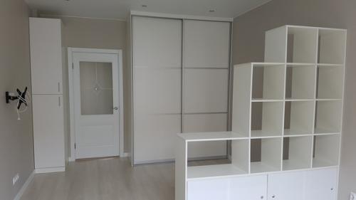 Наша квартира к сожалению уже продали, поэтому без текстиля и мебели. 09