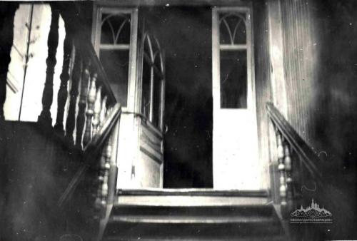 Дом - Особняк Охлопкова, 1875-1876 гг. (г. великий Устюг, ул. красная, 96) - объект культурного наследия регионального значения. 03